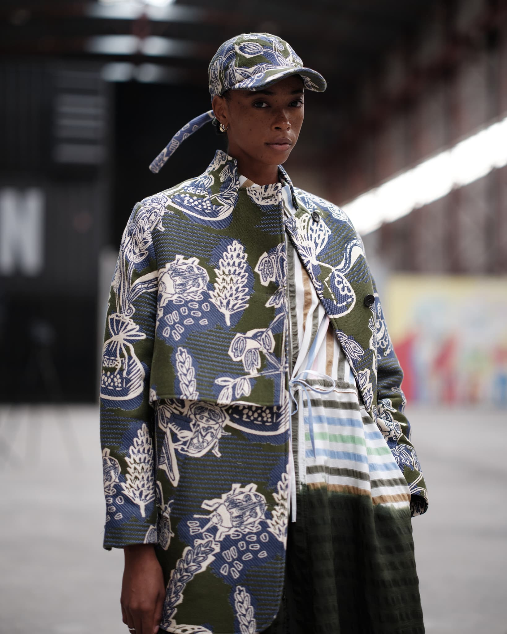 Behind the scenes photo 16